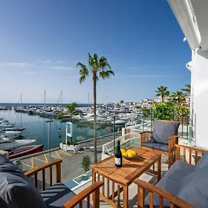 puerto-banus-marbella-front-line-penthouse-243-instastay.1costadelsol.com/